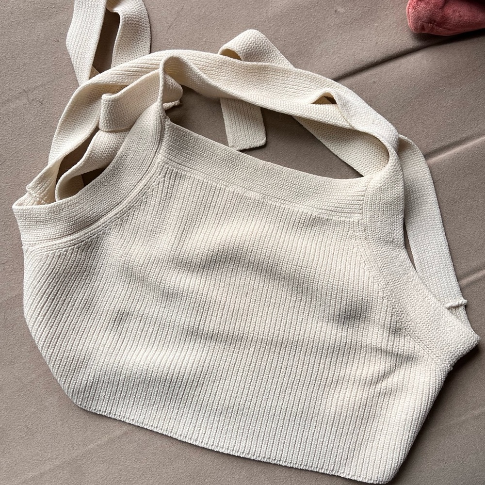 Aritzia cropped cross tank